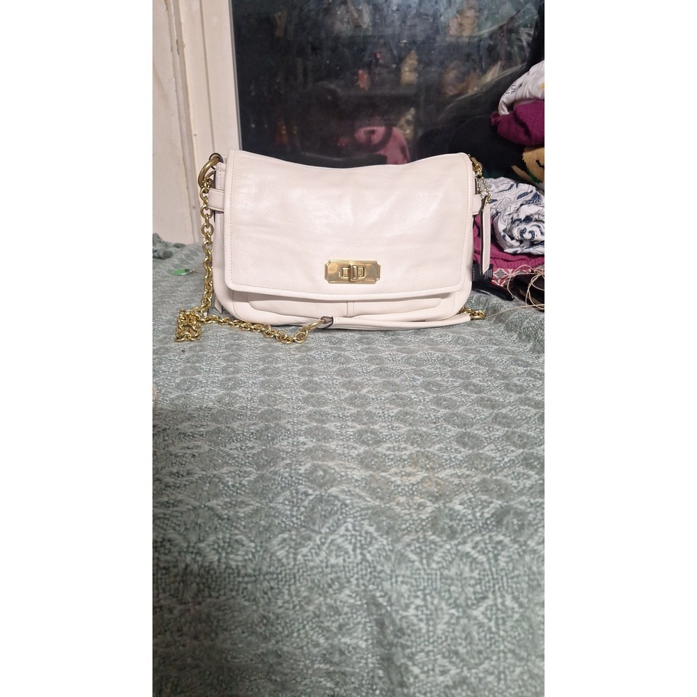 75.Coach Chelsea Convertible Crossbody bag